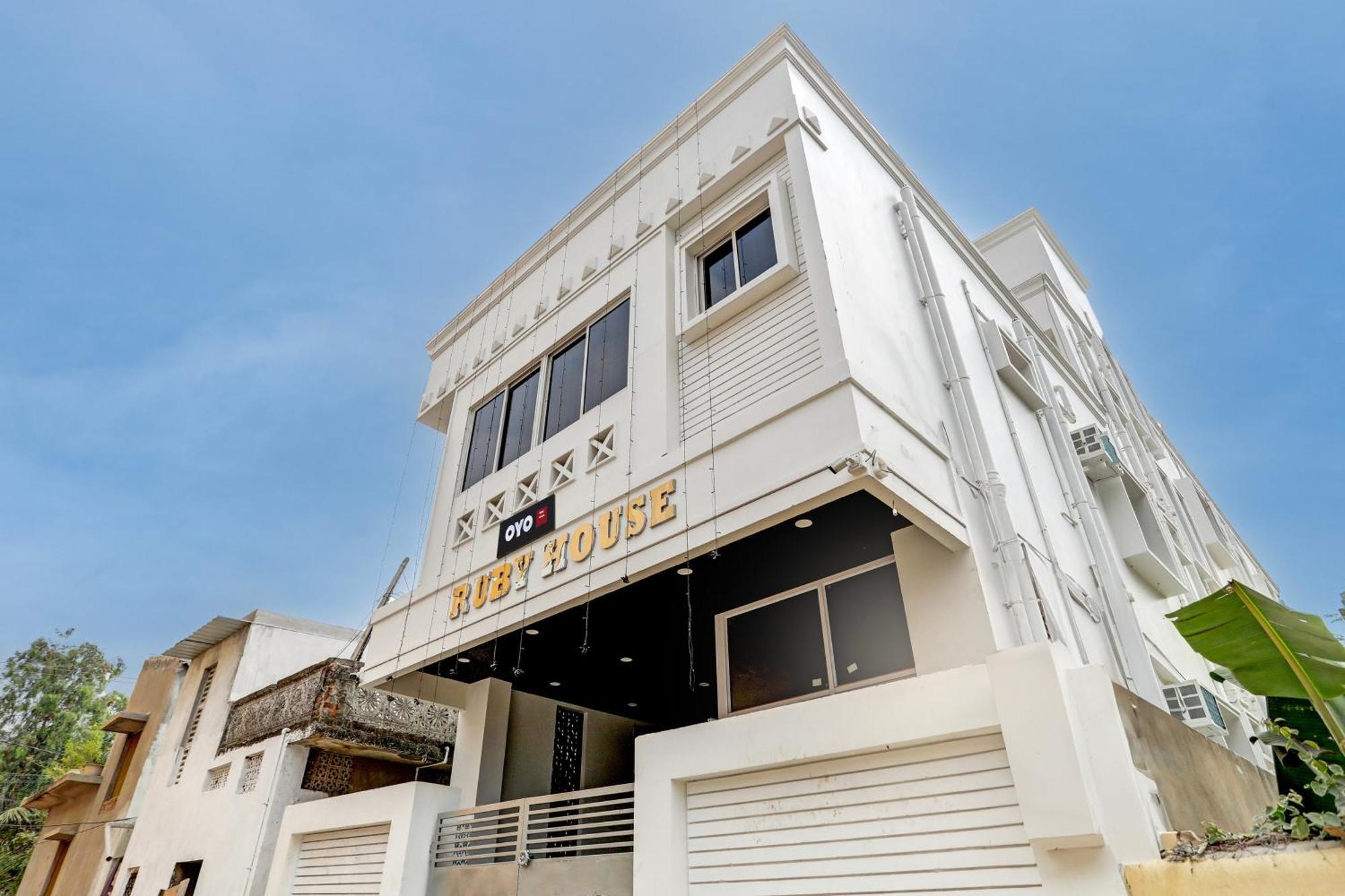 Hotel O Ruby House Puri Exterior foto